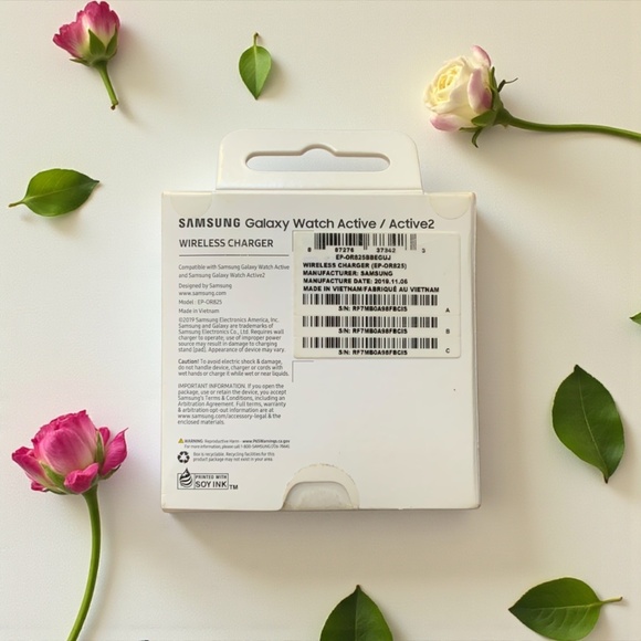 Samsung Wireless Charger for Galaxy Watch Active / Active2 - Picture 2 of 5